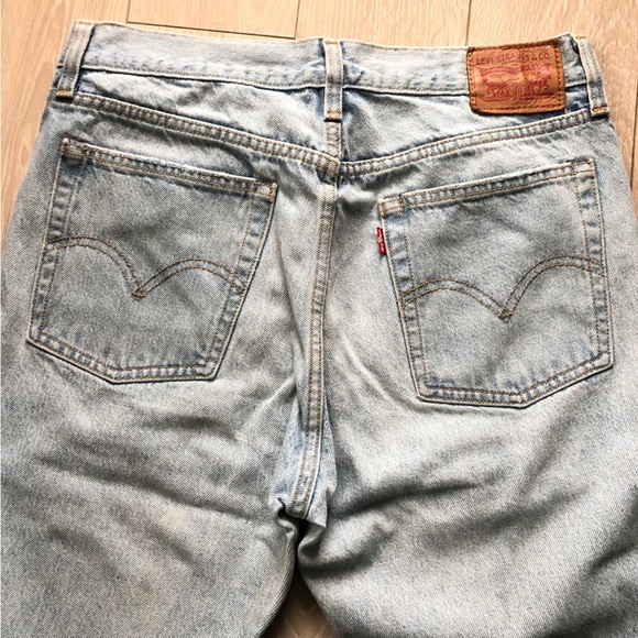 Levi’s Distressed Ankle Jeans Light Wash Women’s Size 29 - Picture 14 of 14